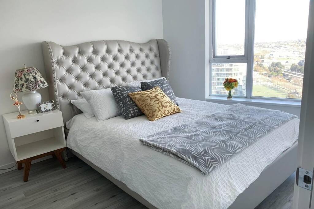 شقة Downtown 3Br/2Ba+Views+Skytrain+Free Parking فانكوفر المظهر الخارجي الصورة